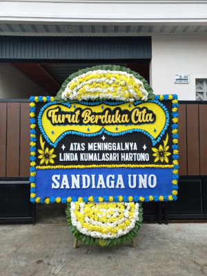 Papan Bunga Duka di Tangga Takat